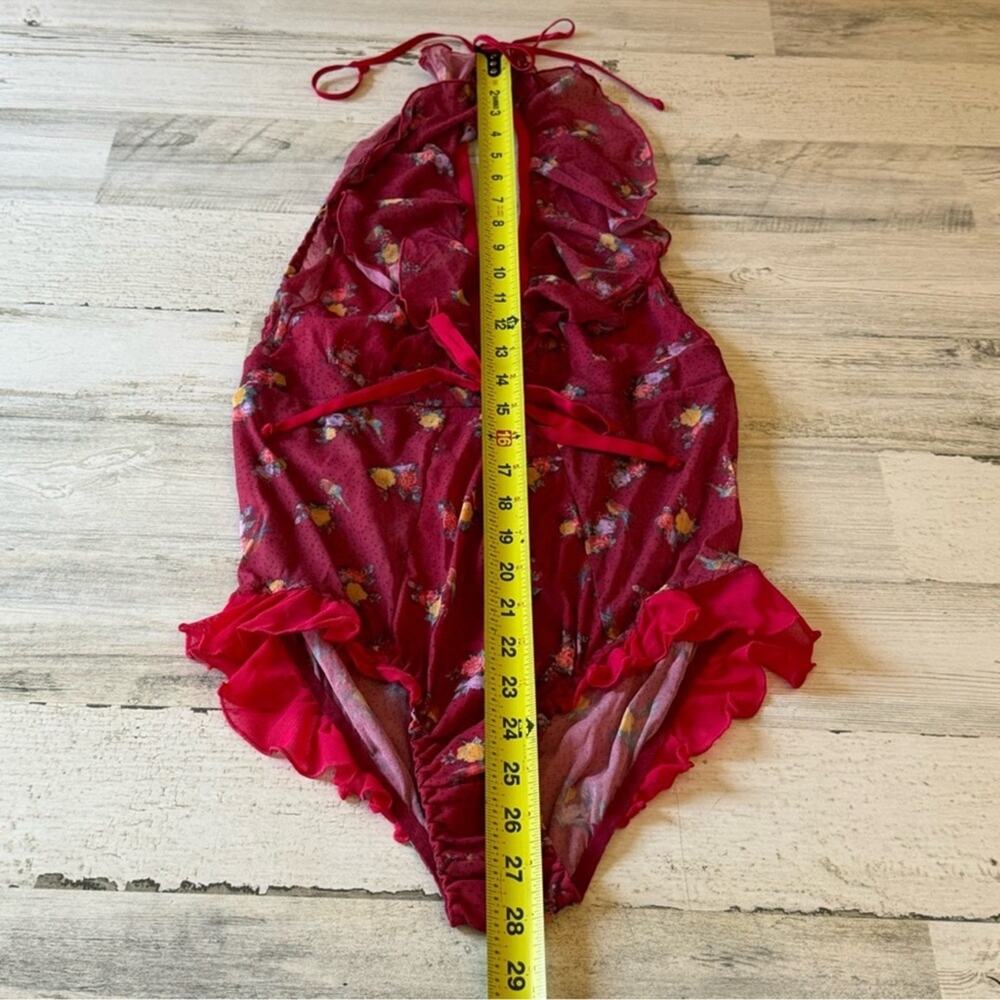 🍁 NWT Free People We Are HAH Butterfly Printed Bodysuit
Sexy Red Medium - Picture 10 of 11